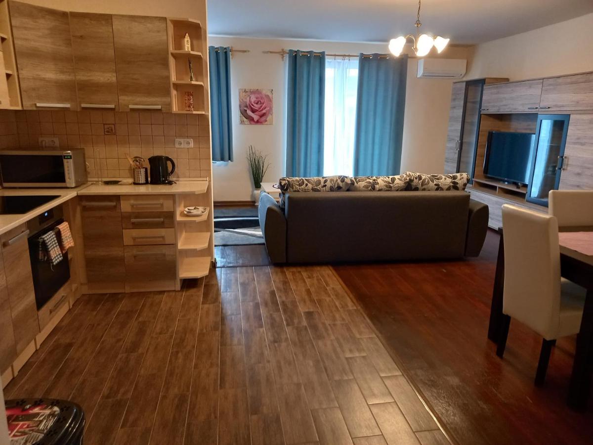 Thermal Apartman Hajdúszoboszló Exteriör bild